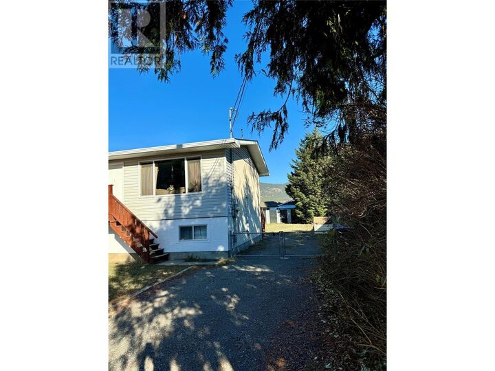 Property Photo: 2137 Priest Avenue BC V1K 1B8