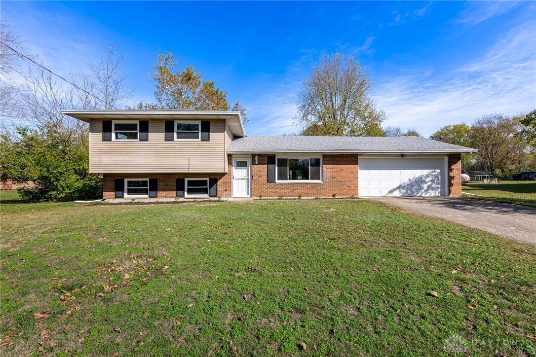 Property Photo: 5744 Lake Circle Drive OH 45014
