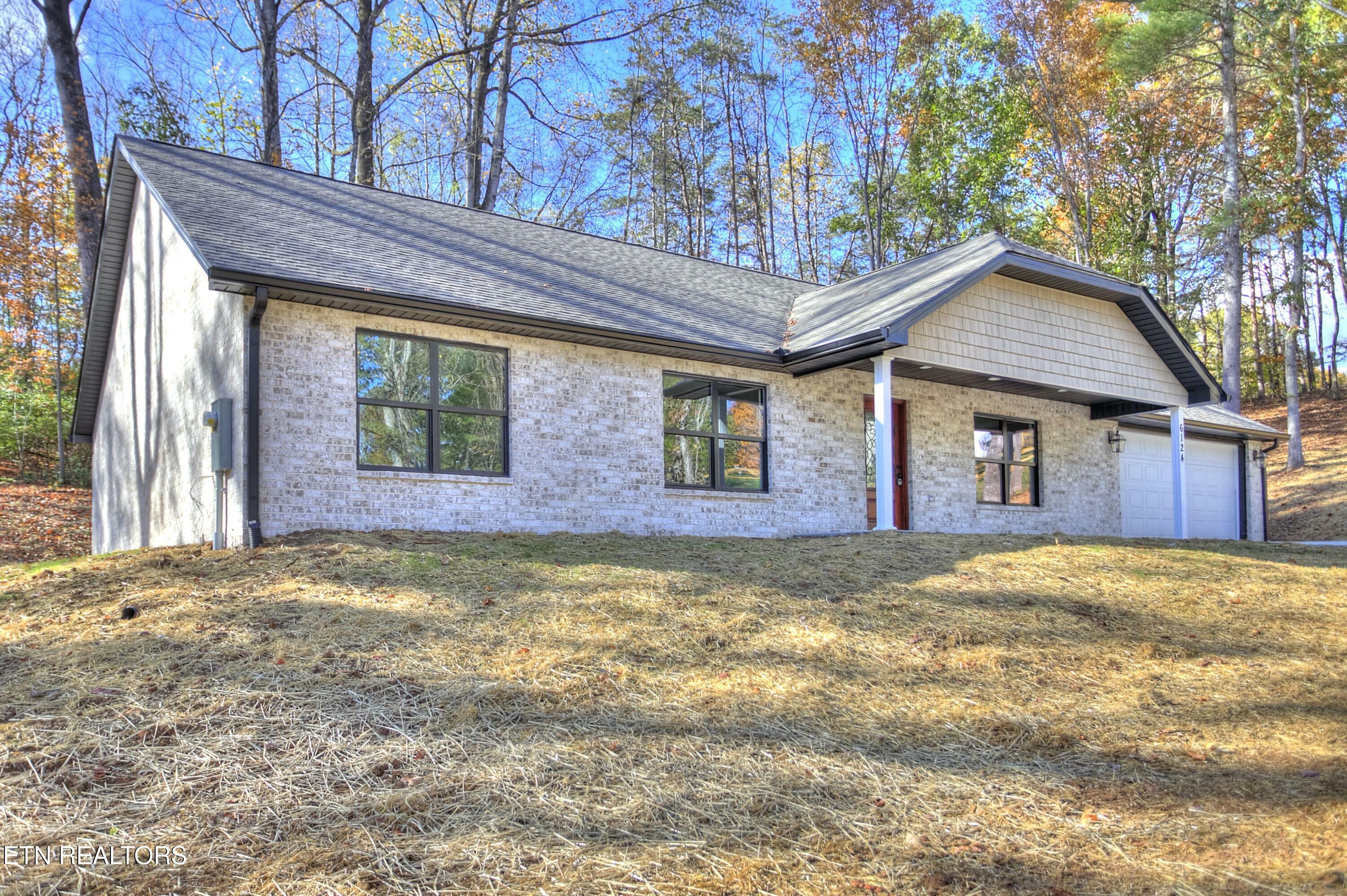 Property Photo:  6124 Hutton Ridge Rd  TN 37801 