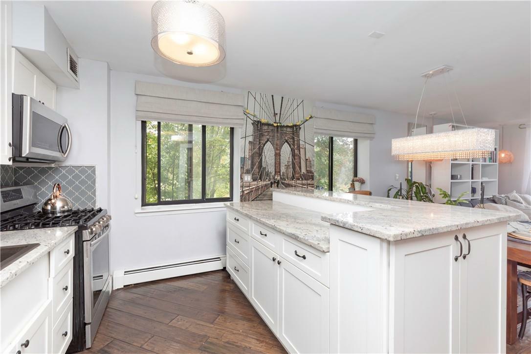 Property Photo:  1374 Midland Avenue 504  NY 10708 