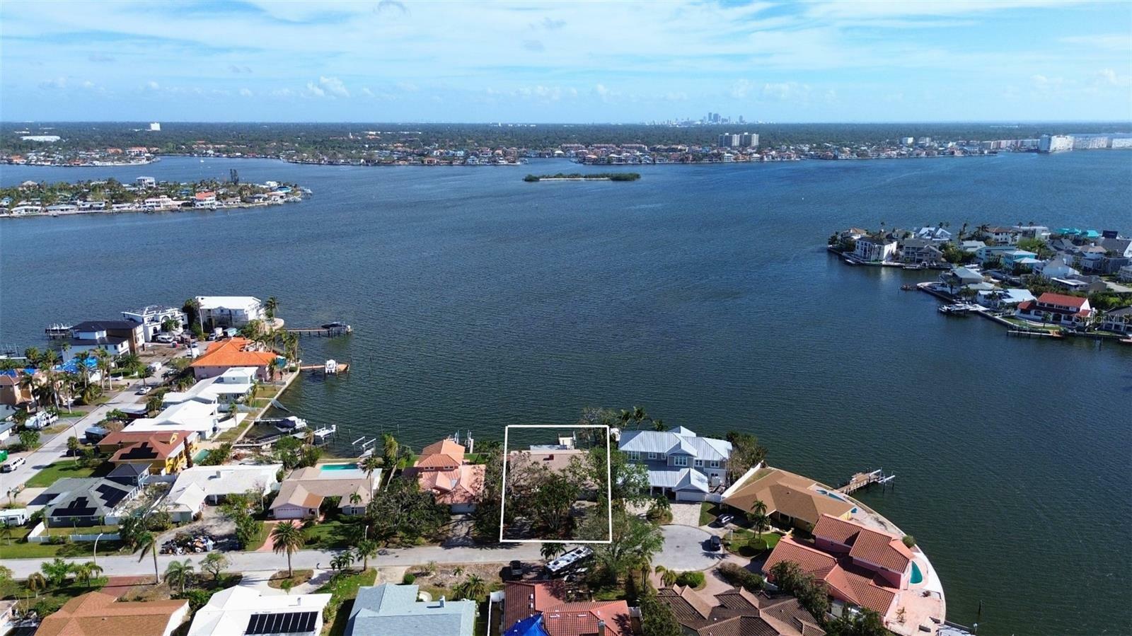 Property Photo: 6351 4th Palm Point FL 33706