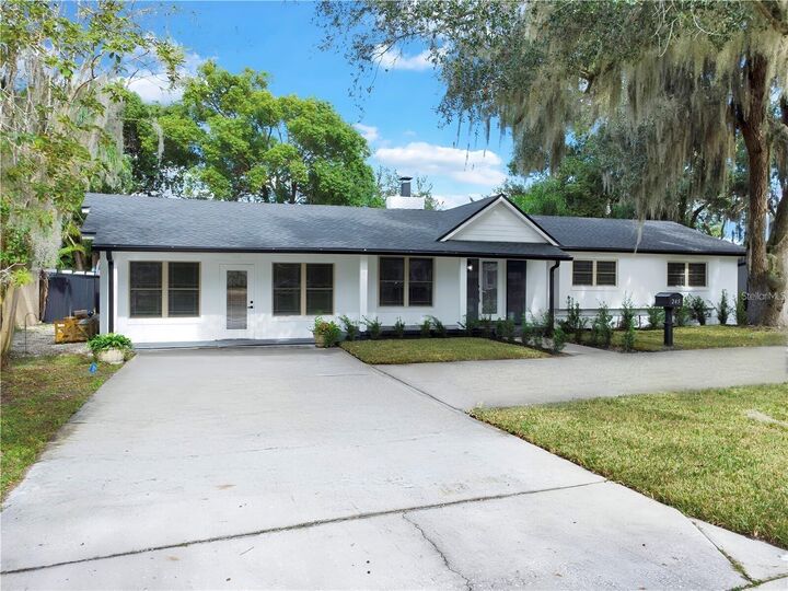 Property Photo:  245 W George Avenue  FL 32751