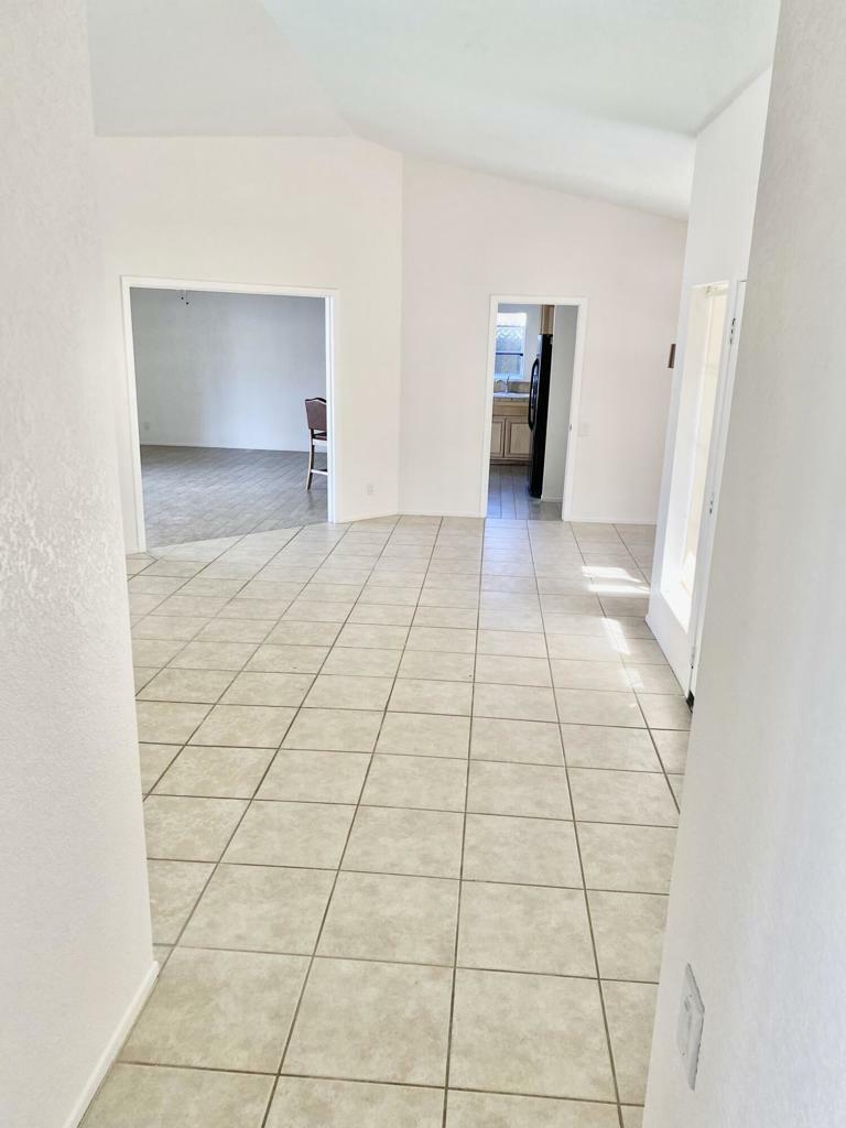 Property Photo:  40925 Sonata Court  CA 92260 