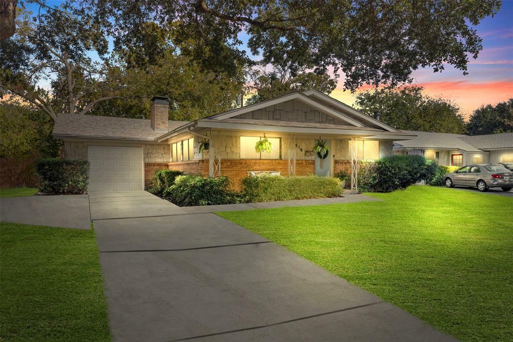 Property Photo: 516 Lexington Lane TX 75080