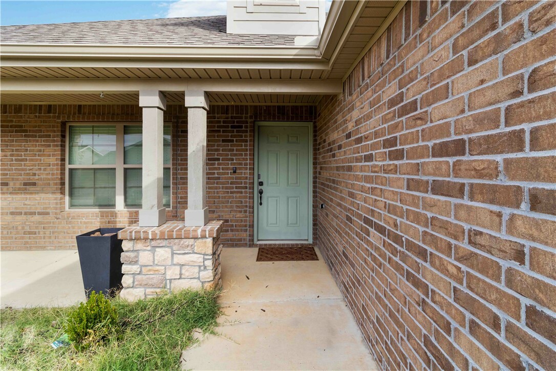 Property Photo:  42 E Joliet Street  AR 72730 