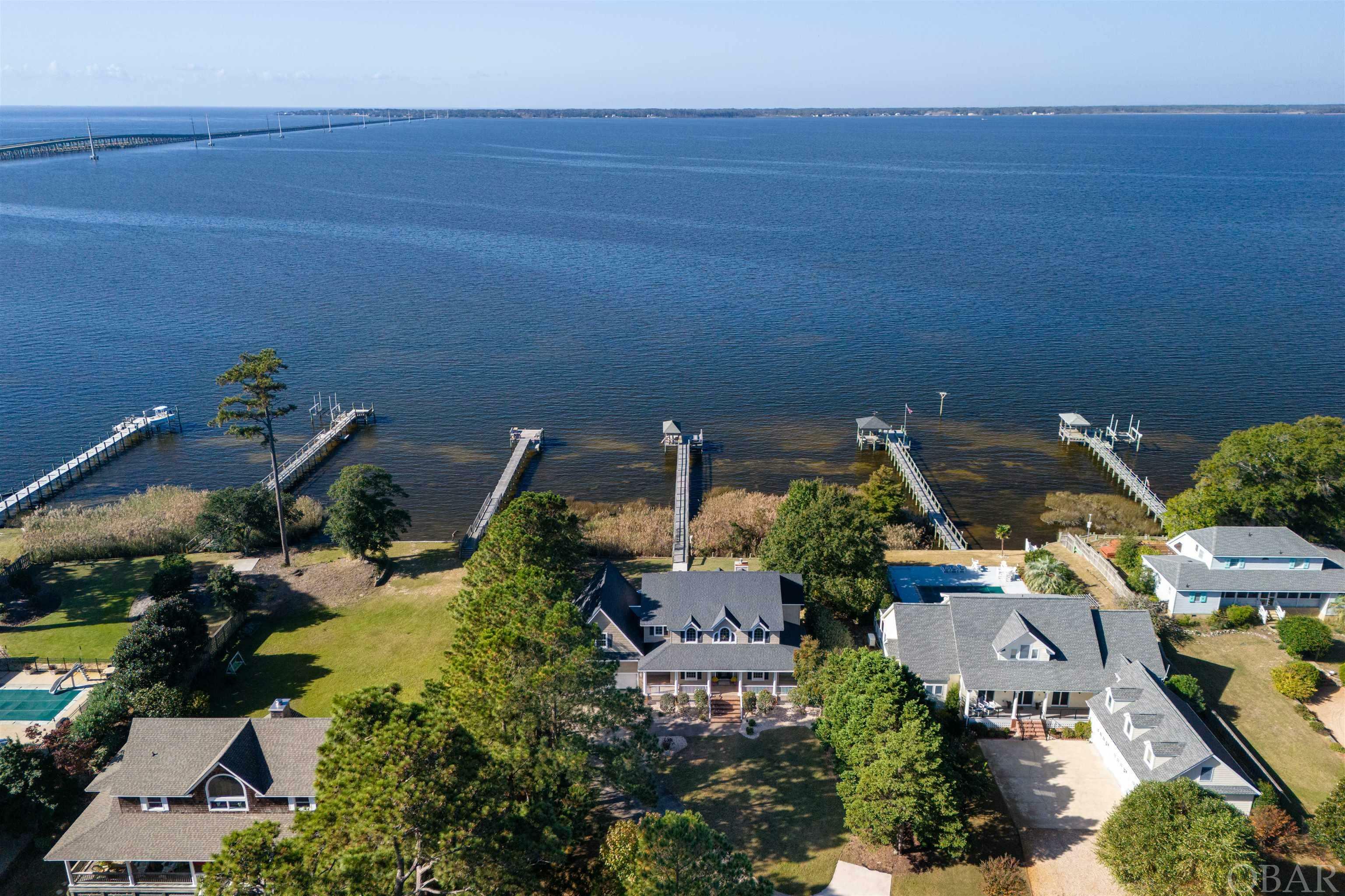 Property Photo:  1052 Martins Point Road  NC 27949 