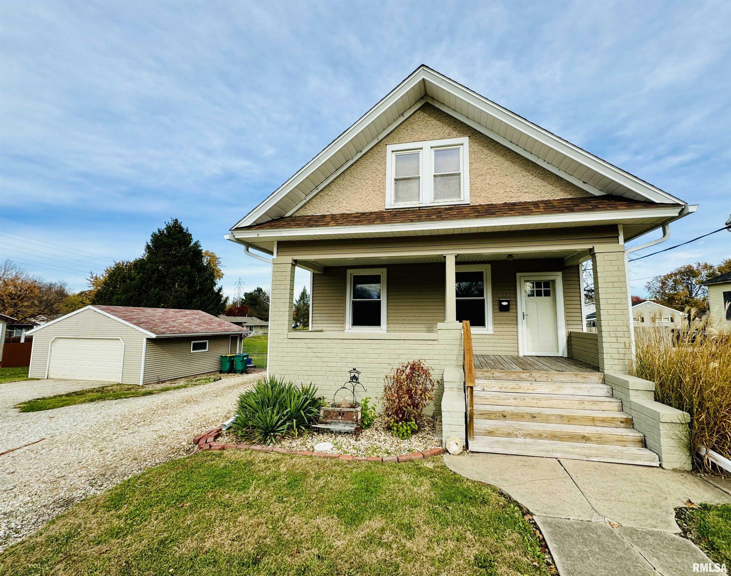 Property Photo:  135 W Fremont Street  IL 61401 