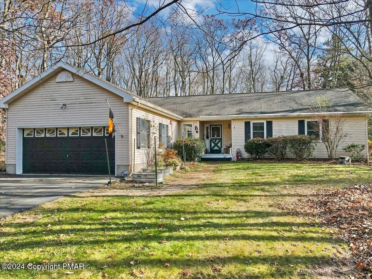 Property Photo:  14 Whippoorwill Drive  PA 18353 