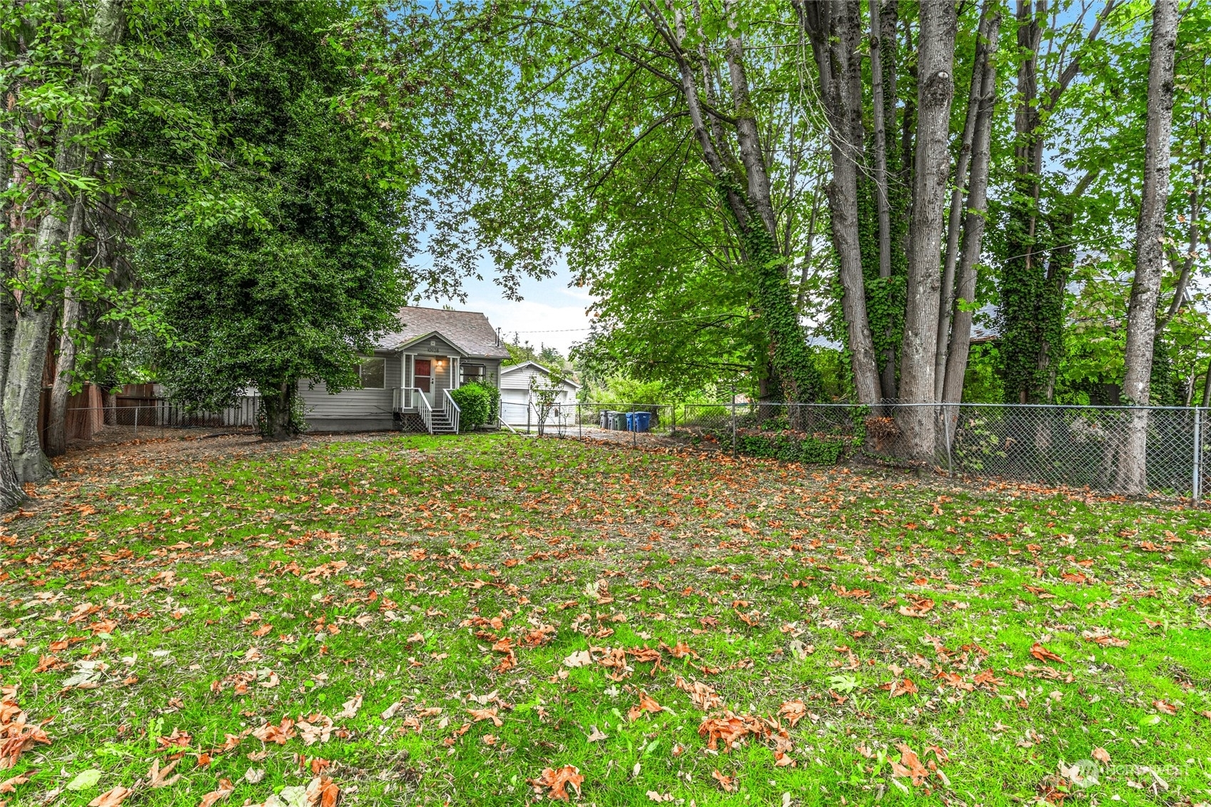 Property Photo:  10928 26th Avenue SW  WA 98146 