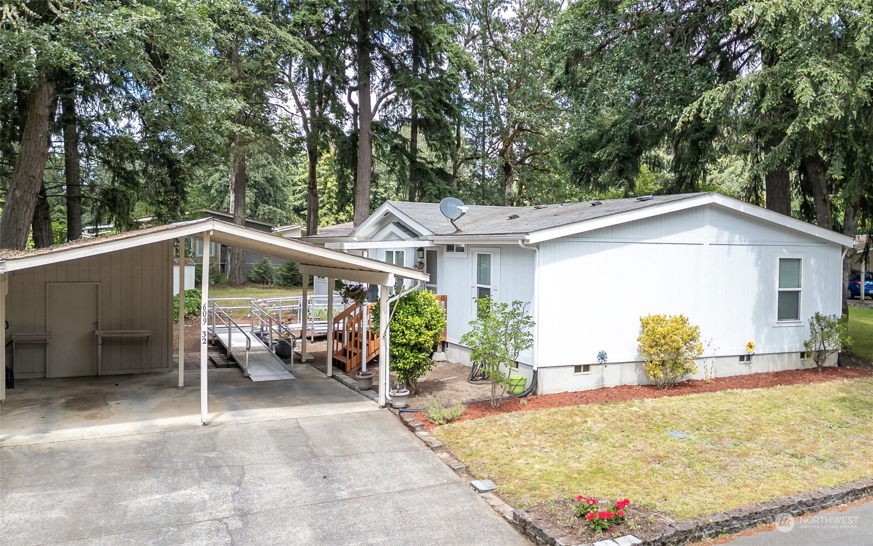 Property Photo:  609 166th Street Ct E 32  WA 98387 