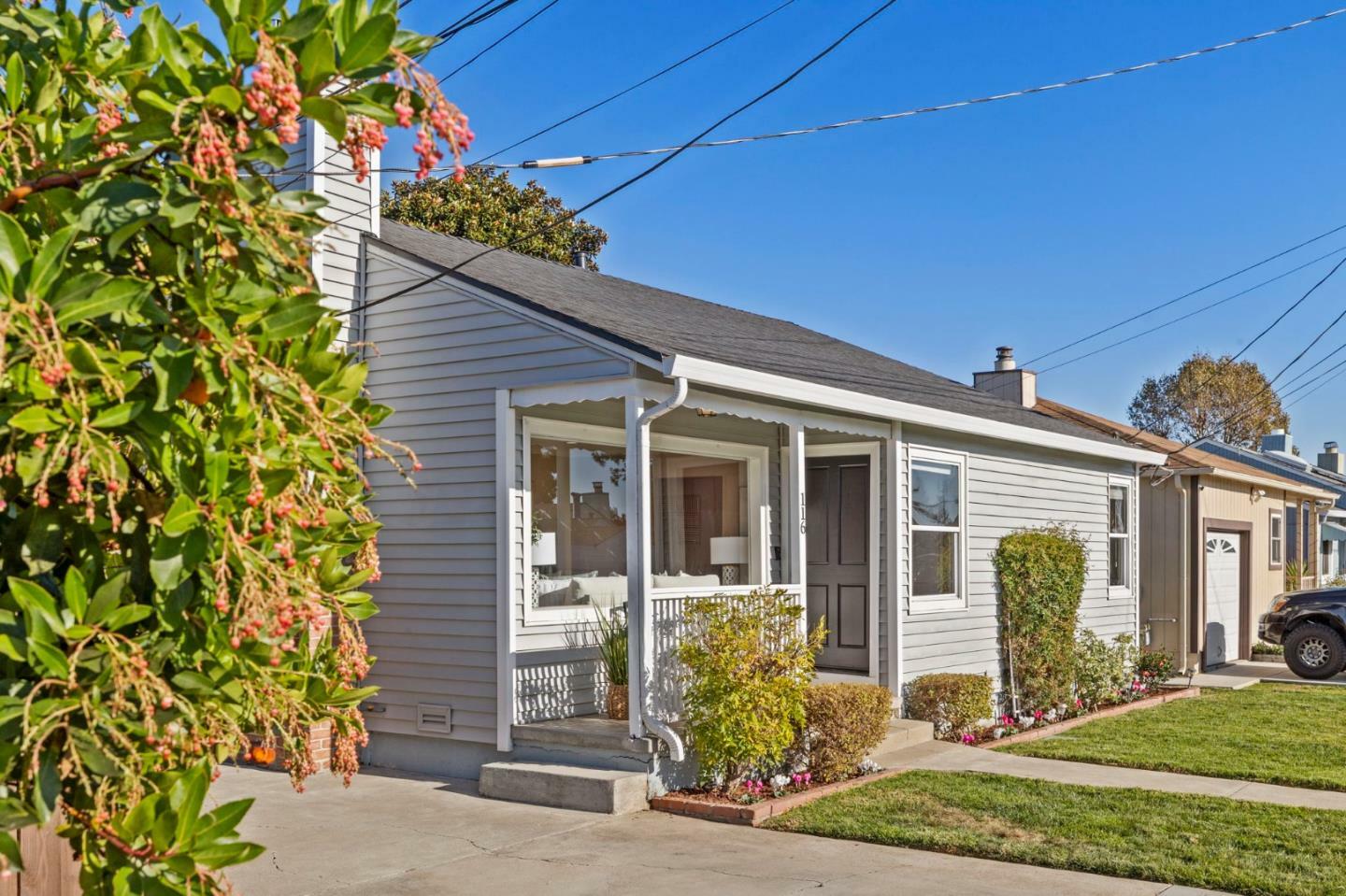 Property Photo:  116 Ottawa Street  CA 94401 