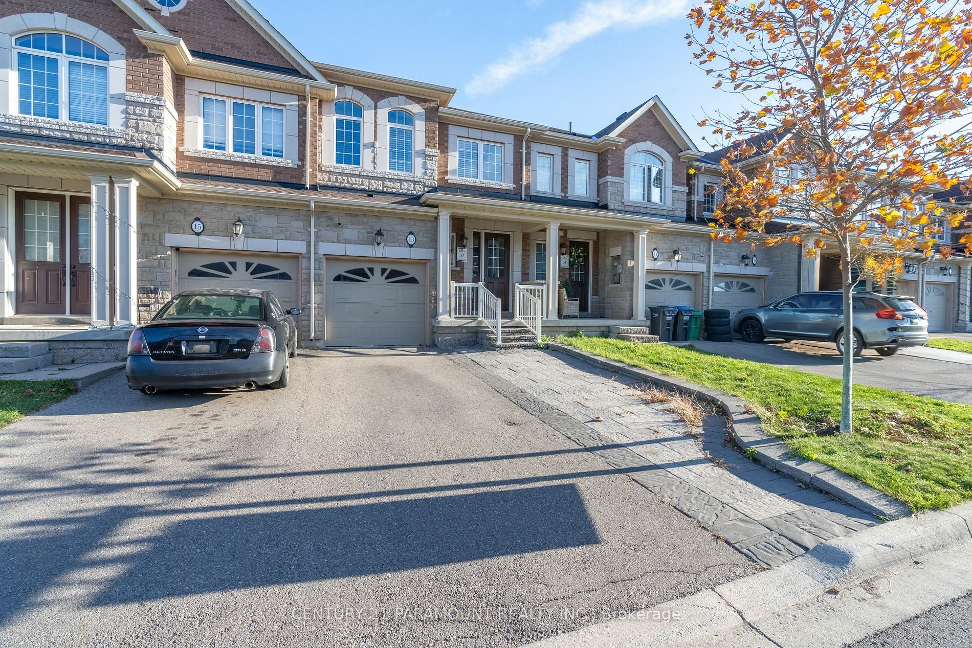 Photo de la propriété:  13 Kempsford Cres  ON L7A 4M5 