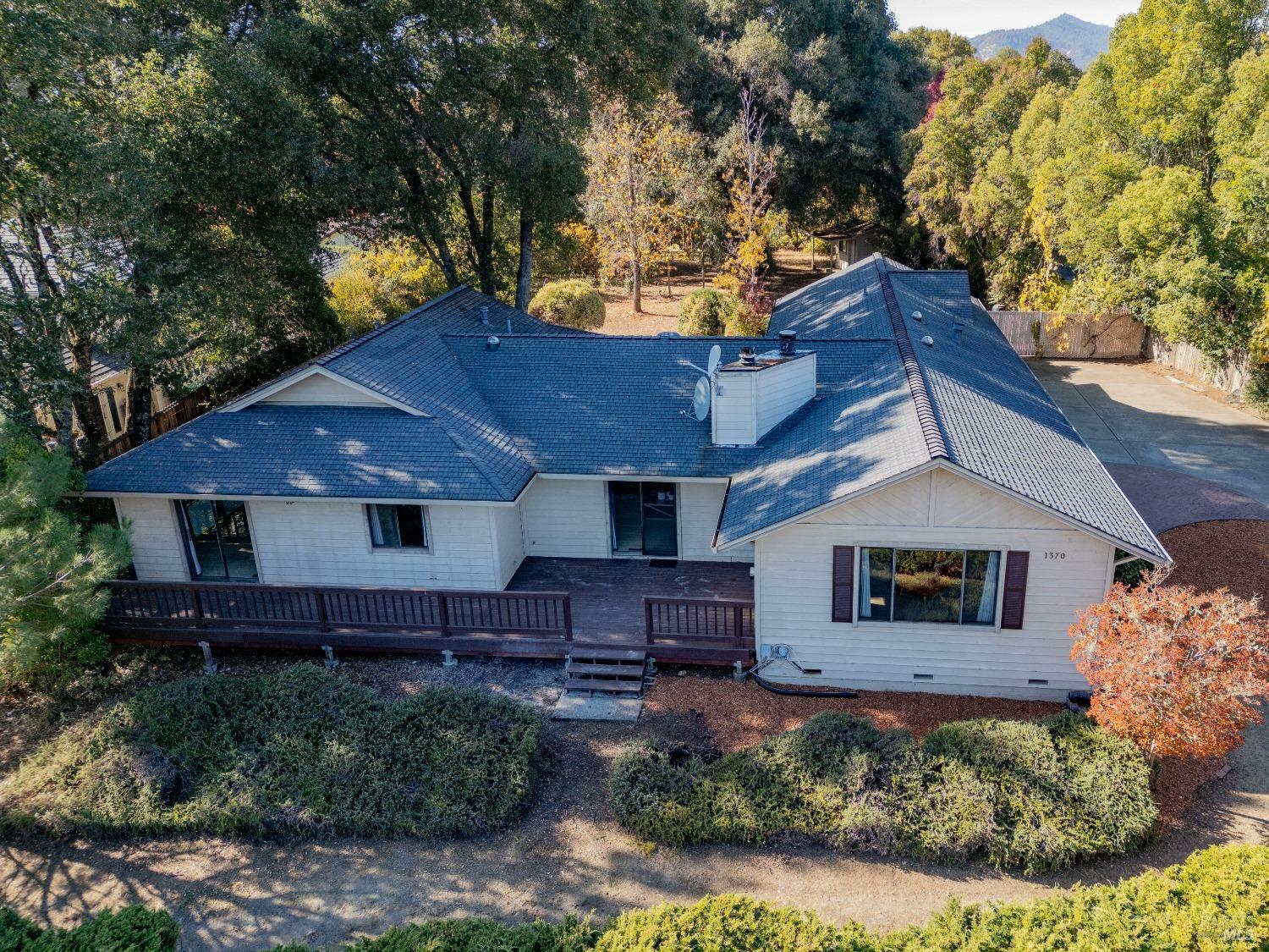 Property Photo:  1370 Ridgeview Drive  CA 95482 