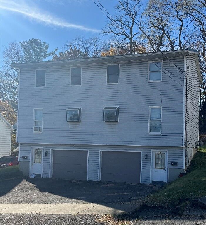 27 Valley Street  Binghamton NY 13905 photo