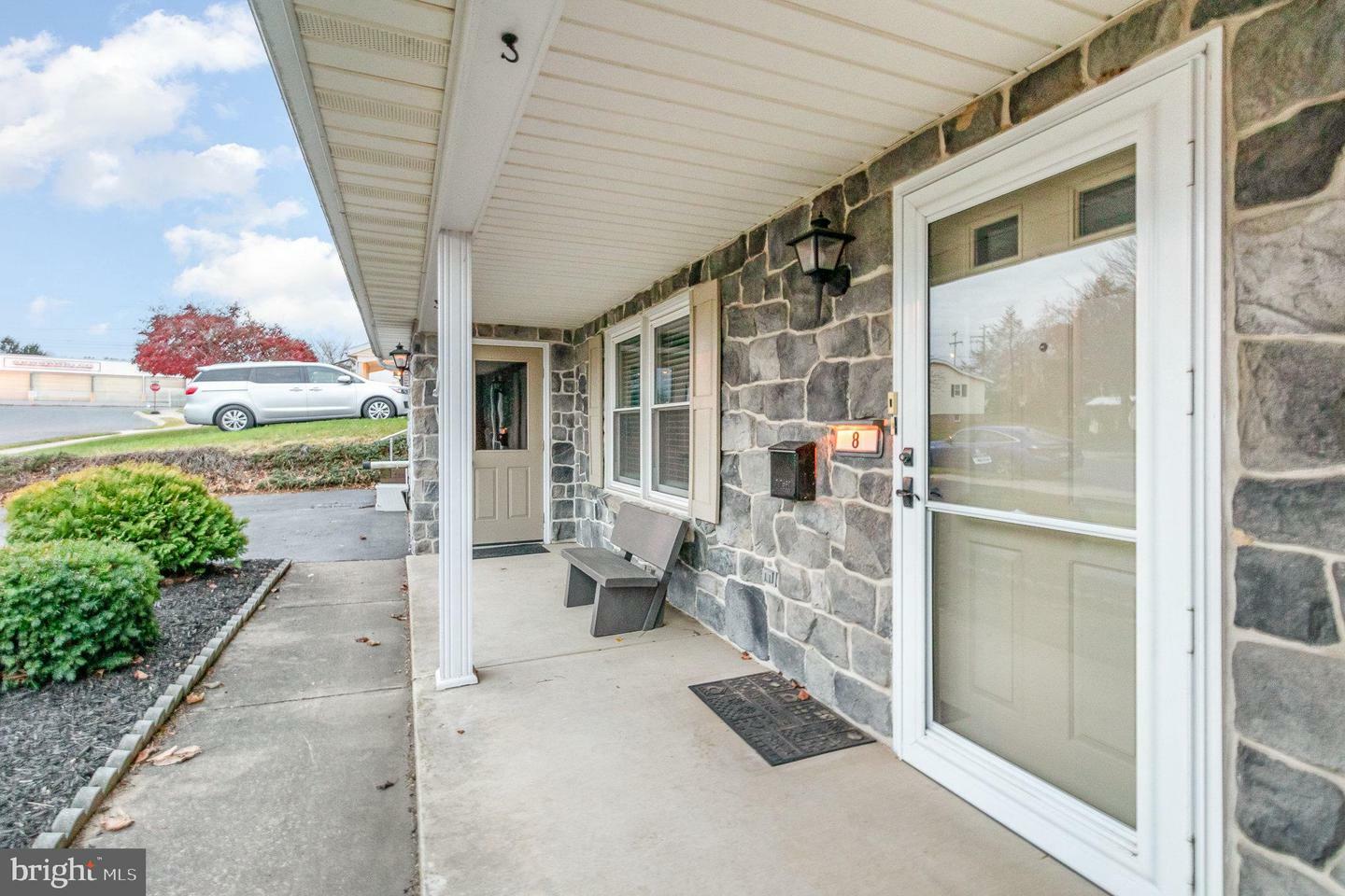 Property Photo:  8 Oriole Drive  PA 17522 