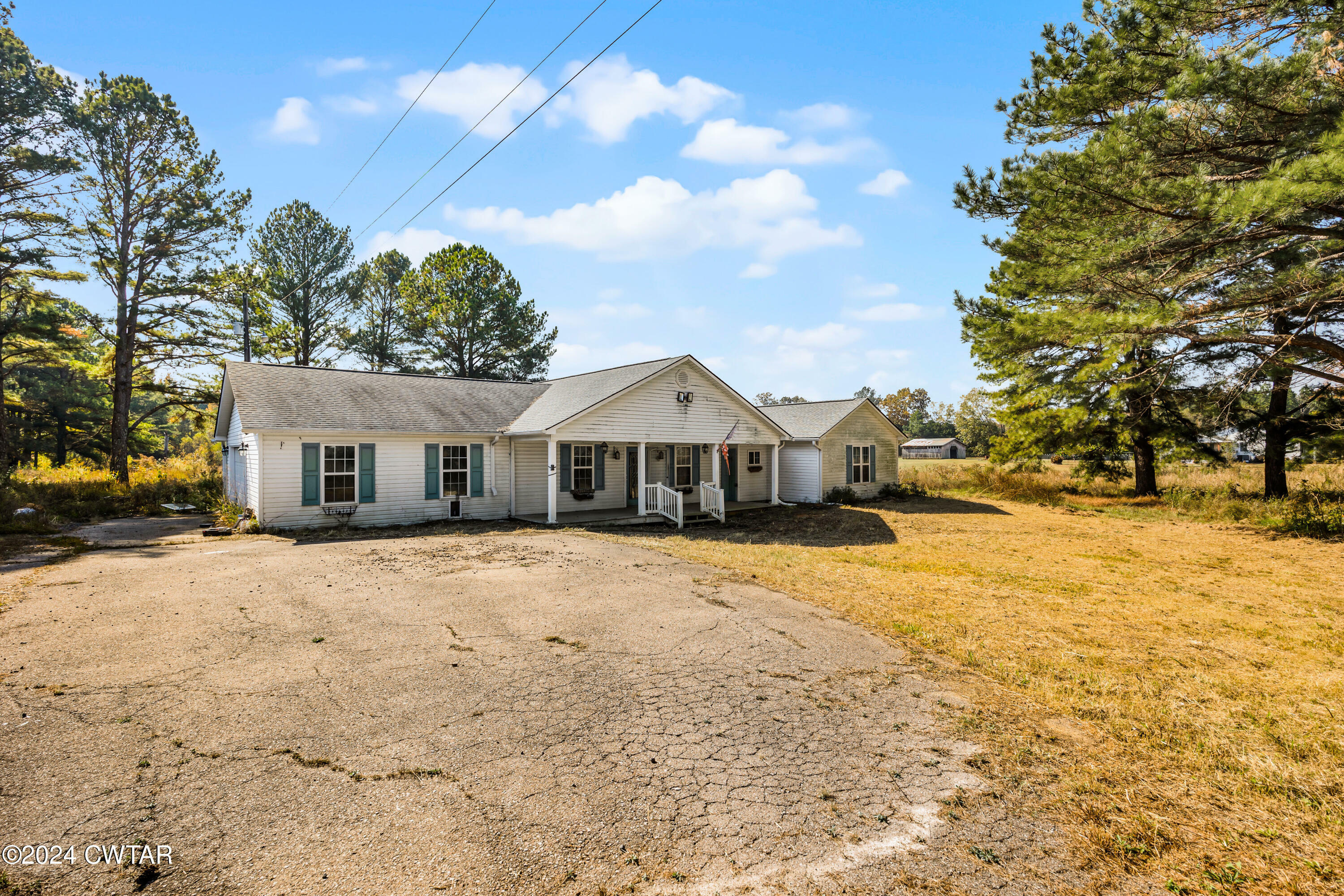 Property Photo:  290 Saint Road  TN 38313 