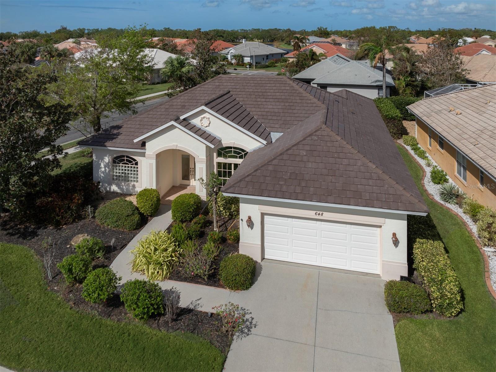 Property Photo: 648 Lakescene Drive FL 34293