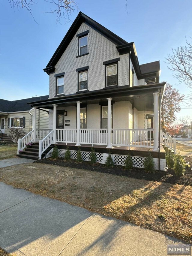 Property Photo:  502 Central Avenue 2  NJ 07072 