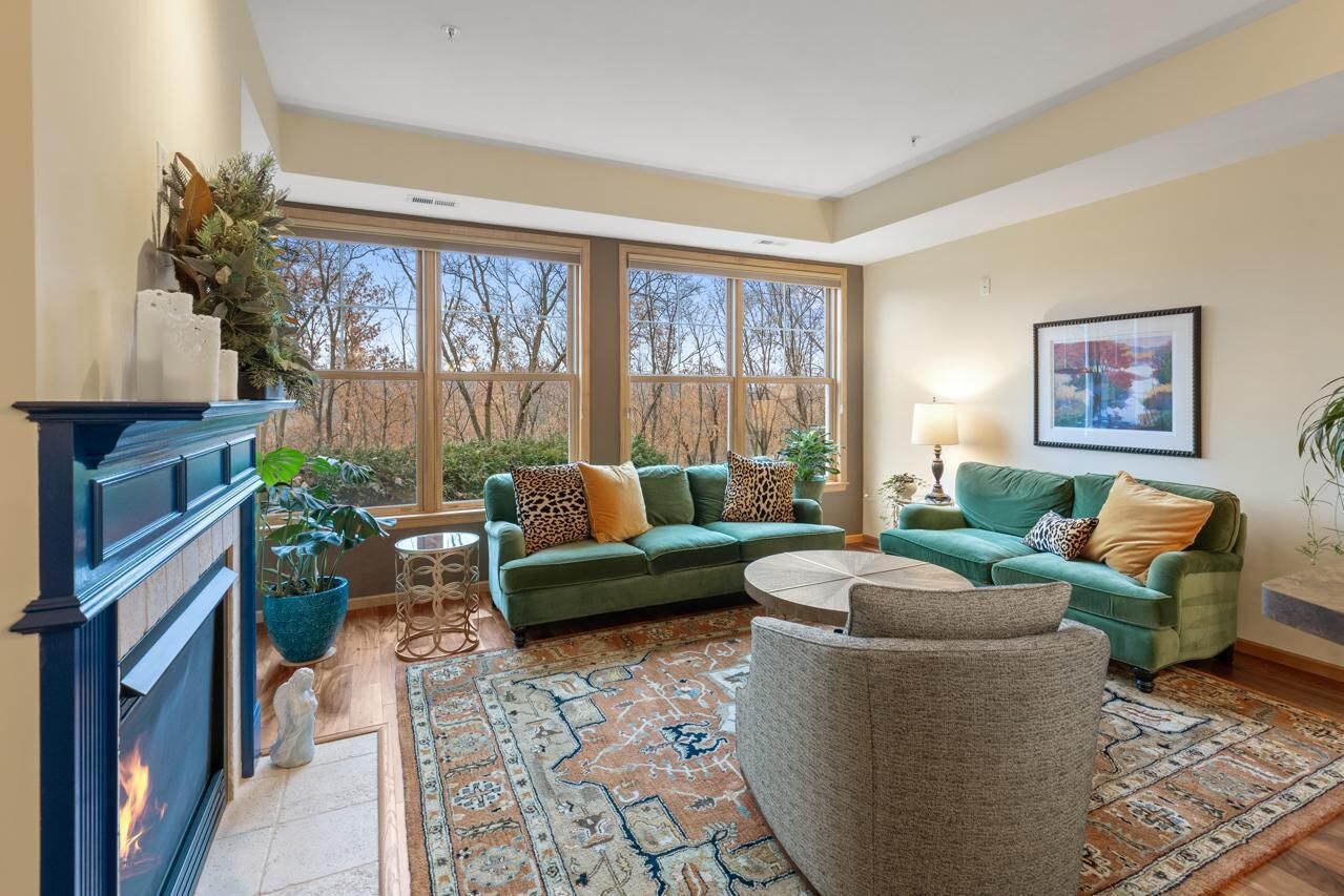 Property Photo:  3110 N Chestnut Street 102  MN 55318 