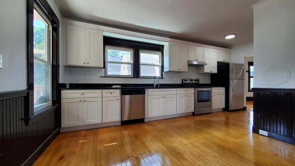 Property Photo:  74 Grant St 1  MA 01902 