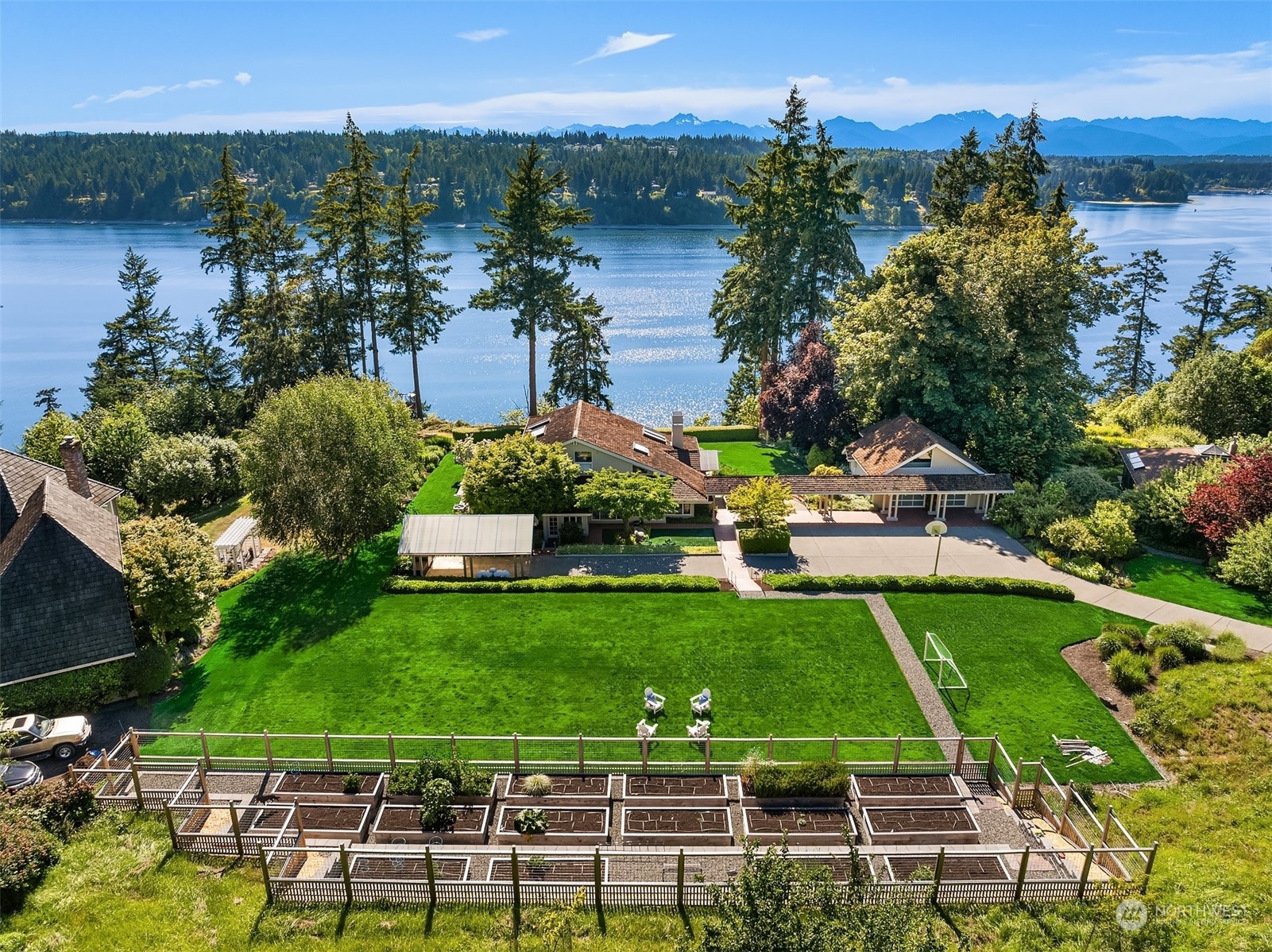 7761  Hansen Road NE  Bainbridge Island WA 98110 photo