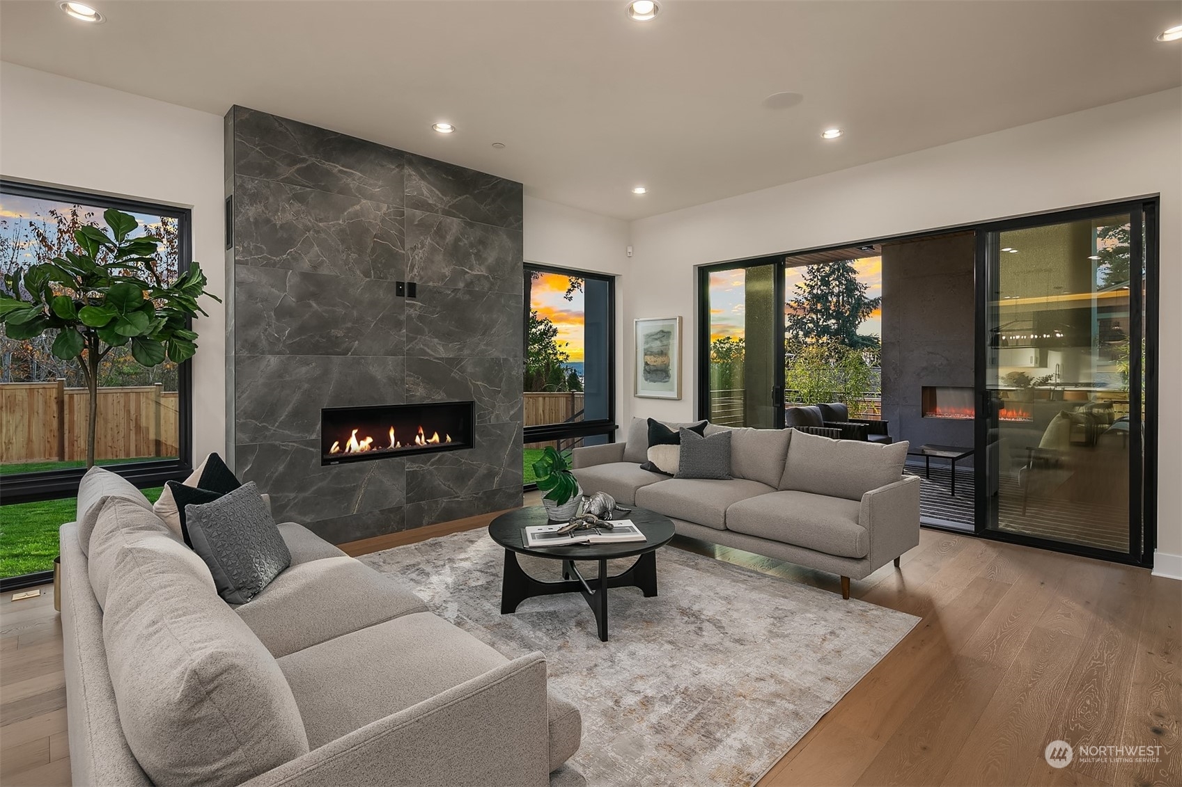 Property Photo: 8427 SE 47th Street WA 98040