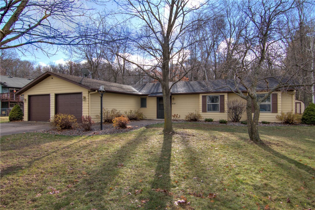 Property Photo:  839 Summit Avenue  WI 54729 