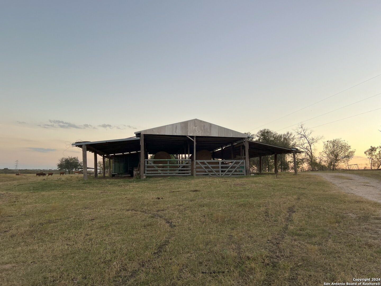 Property Photo:  735 Old Zorn Rd  TX 78666 