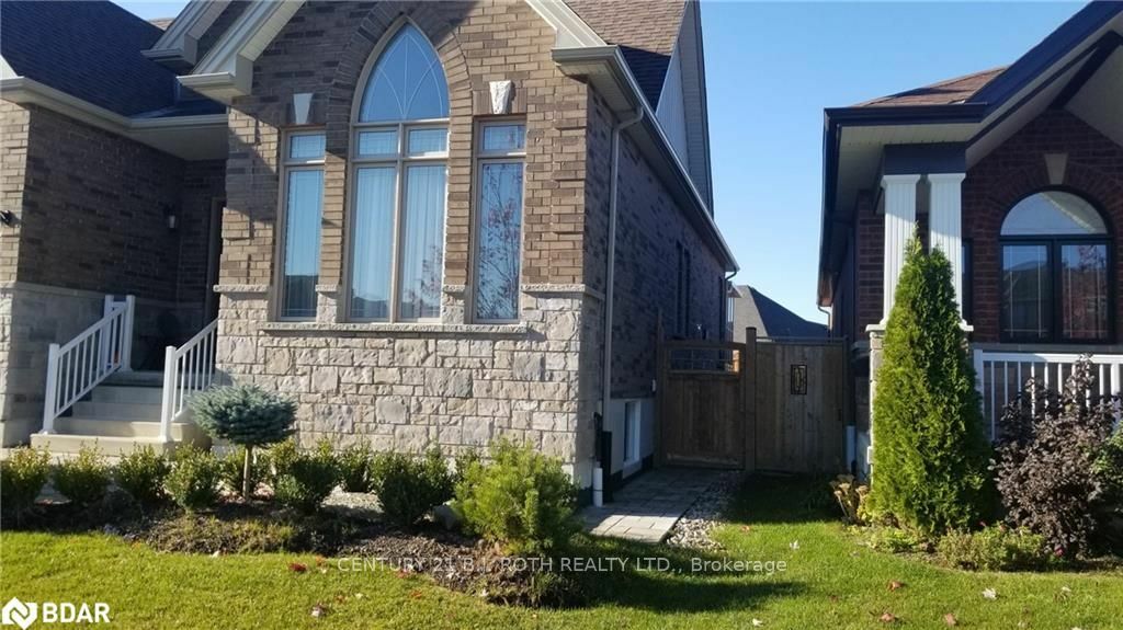 Property Photo:  1668 Angus St B  ON L9S 0L1 