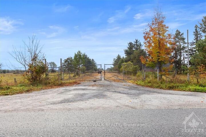 Property Photo: 485 Drummond Concession 1 Road ON K0G 1W0