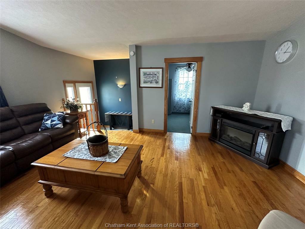 Property Photo:  348 Sydenham Street  ON  