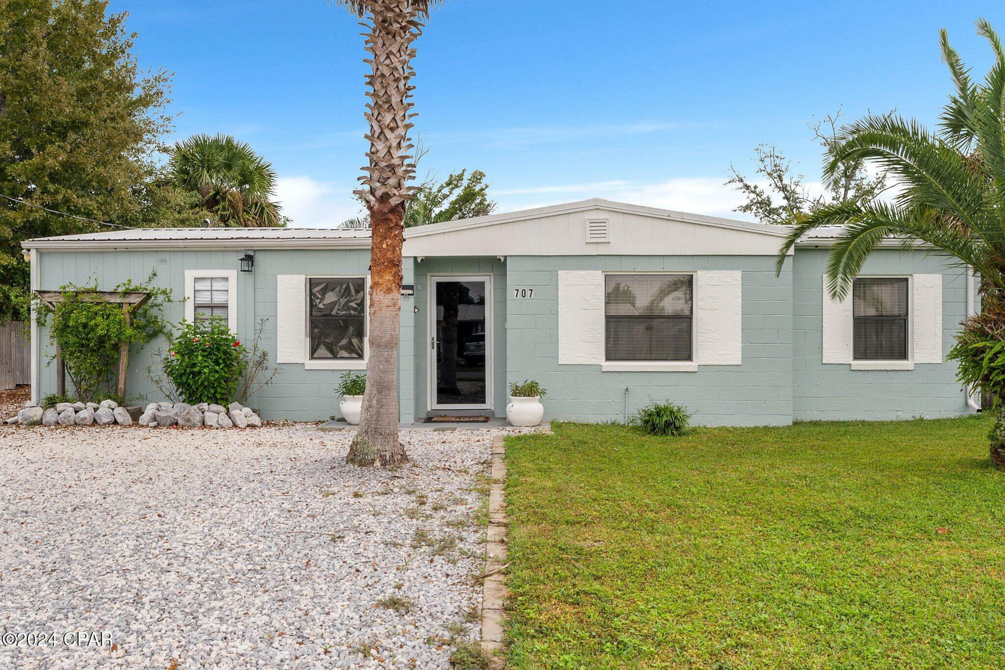 Property Photo:  707 Georgia Avenue  FL 32444 