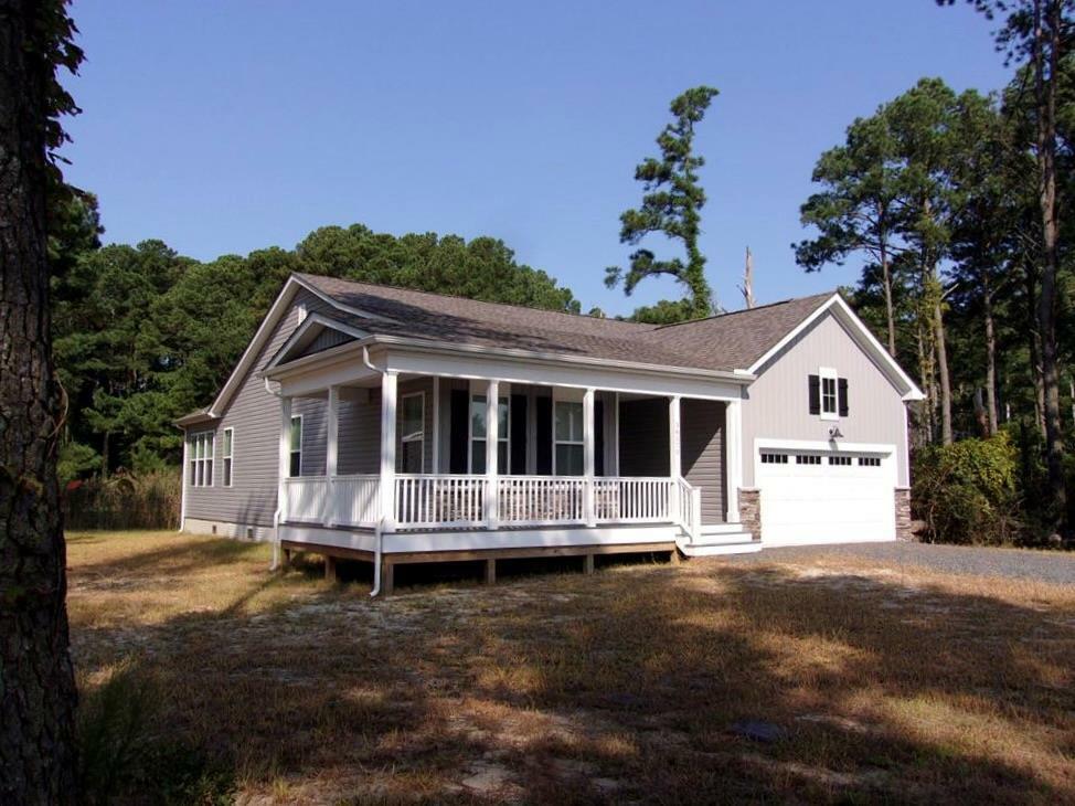 Property Photo:  38170 Castaway Dr  VA 23356 