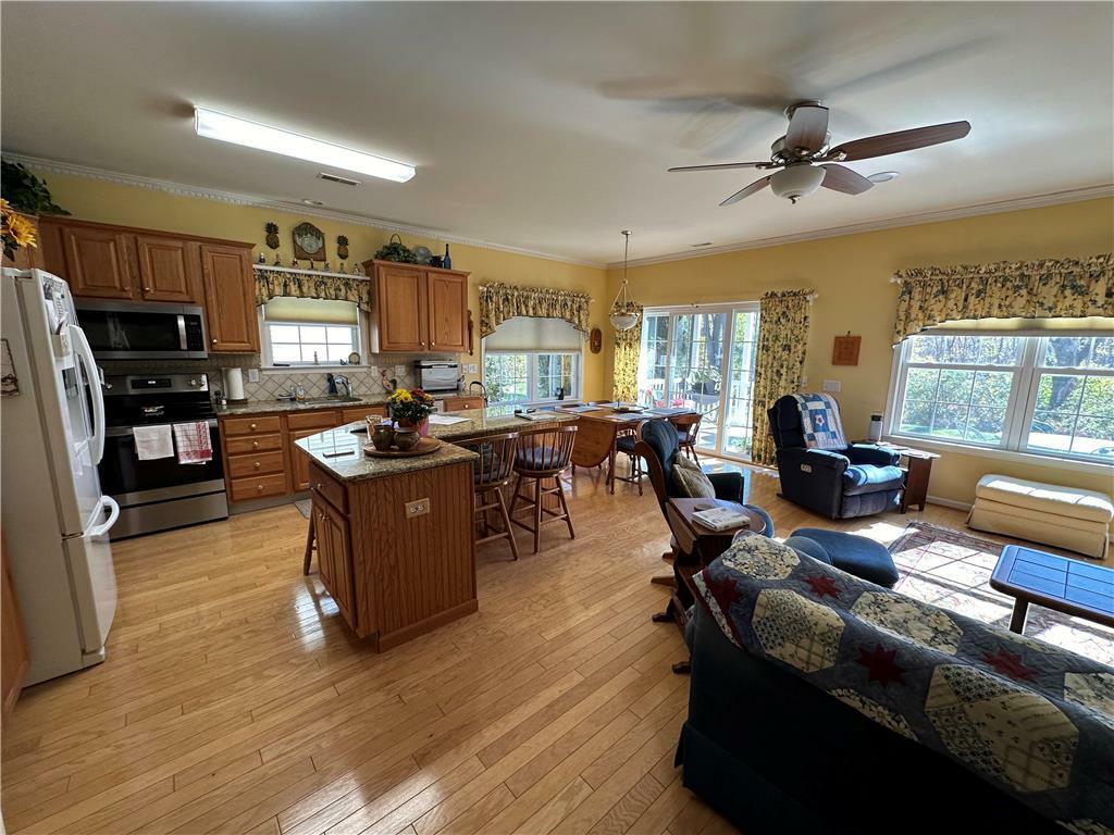 Property Photo:  2764 Terrwood Drive East  PA 18062 