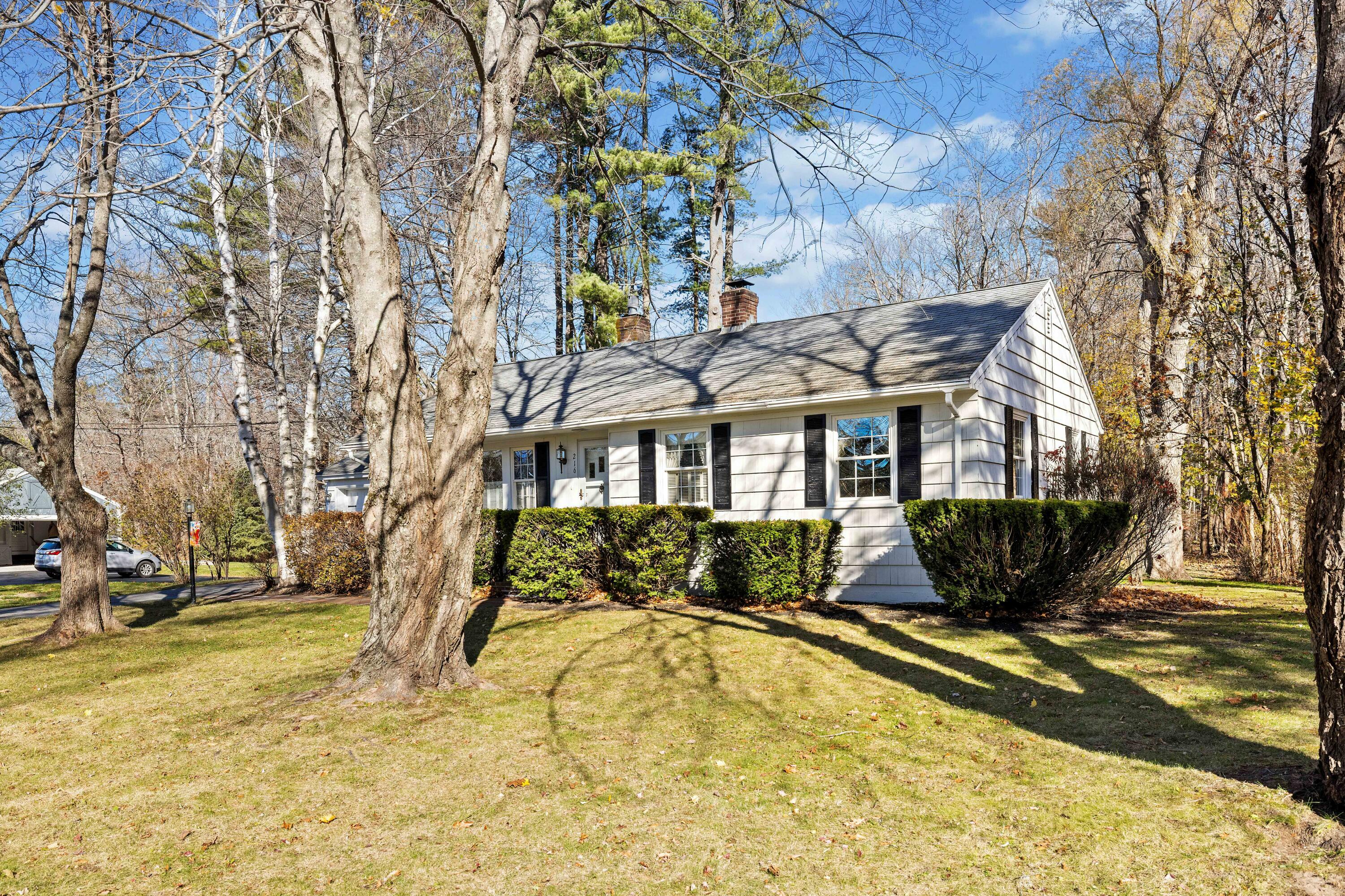 Property Photo:  216 Ferry Road  ME 04072 