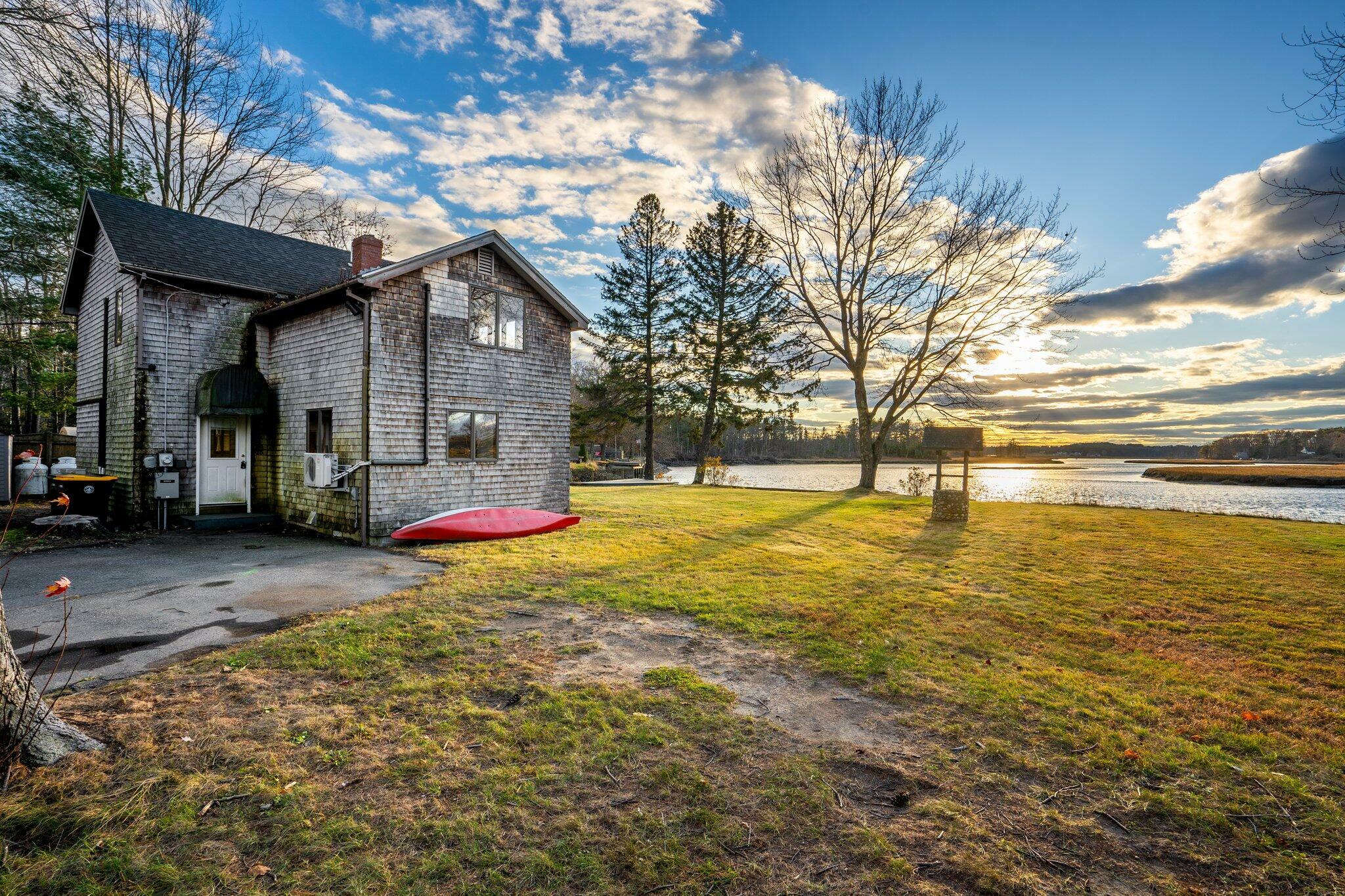 Property Photo:  43 Clay Pits Road  ME 04074 