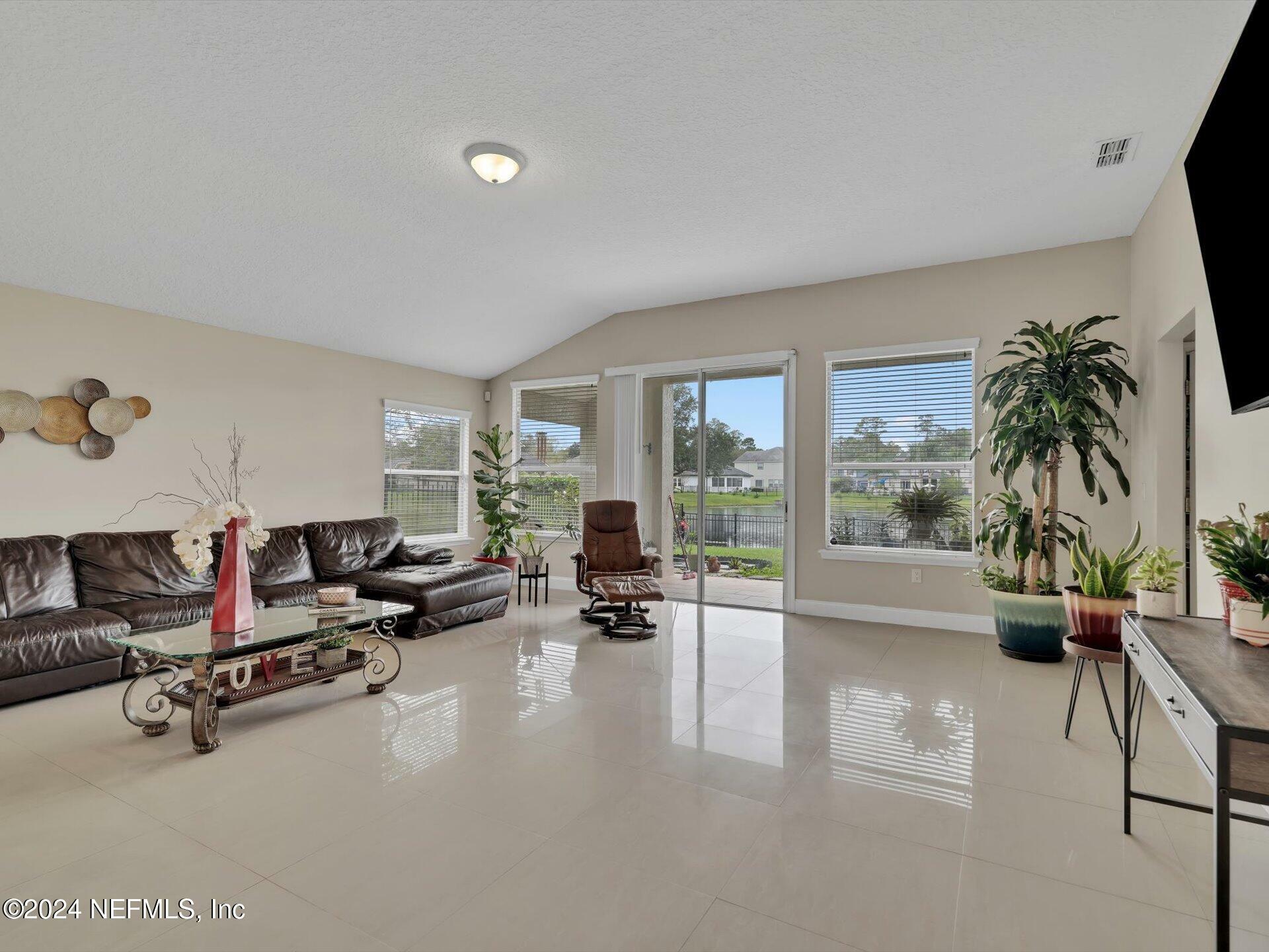 Property Photo:  14089 Devan Lee Drive W  FL 32226 