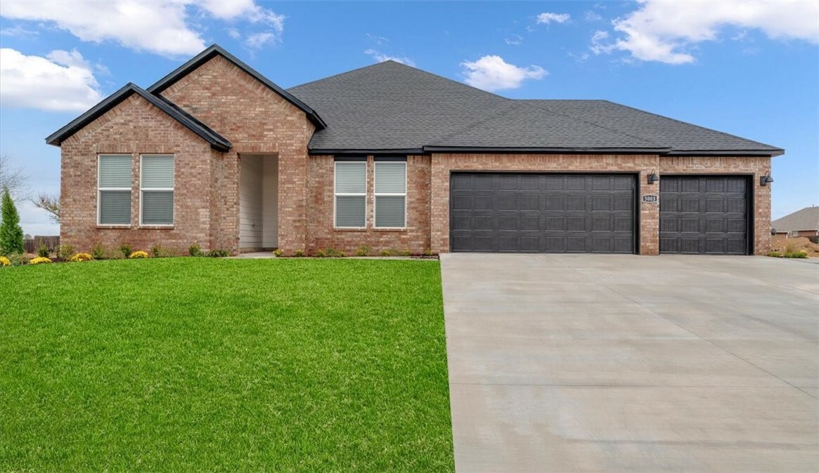 Property Photo: 933 Red Cedar Place AR 72756