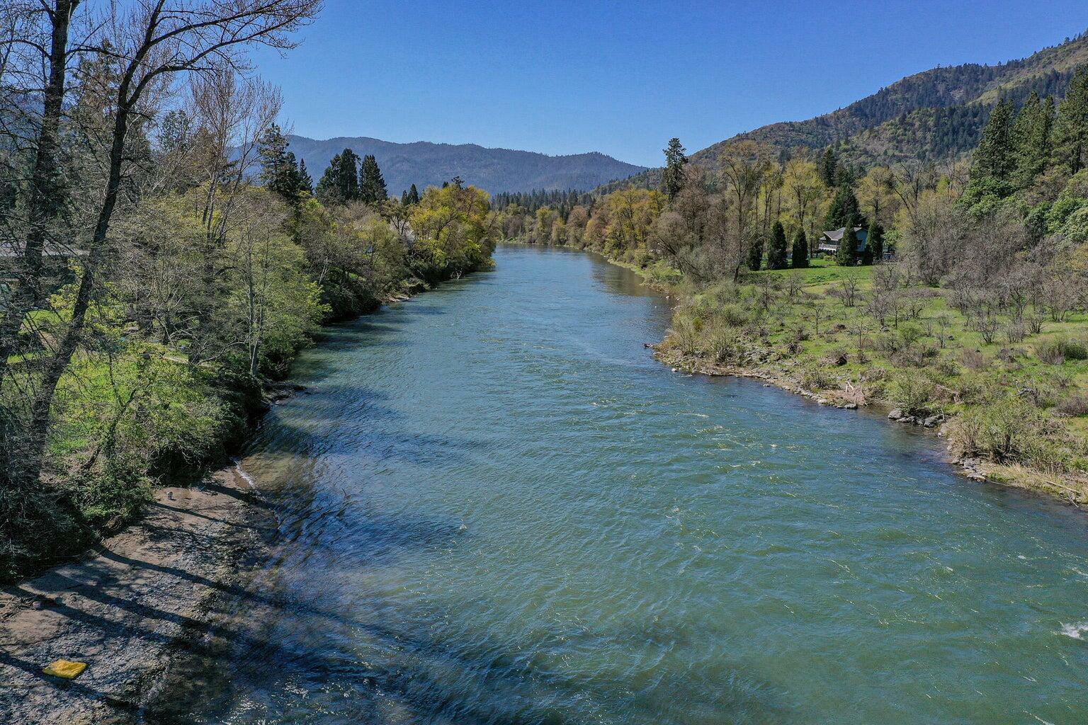 Property Photo: 8720 Rogue River Highway OR 97527