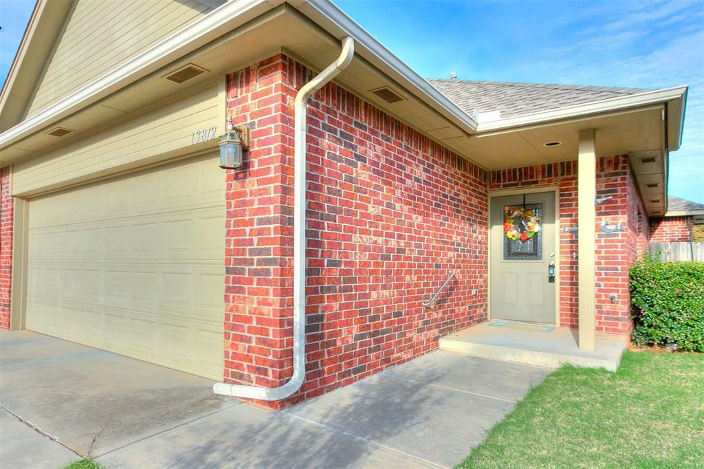 Property Photo:  13812 Oxford Drive  OK 73013 