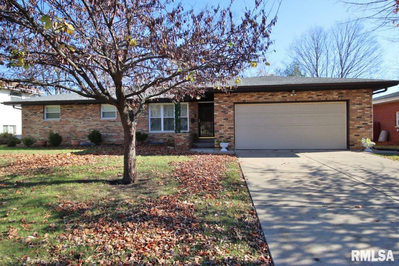 Property Photo:  3820 N Donna Lane  IL 61615 