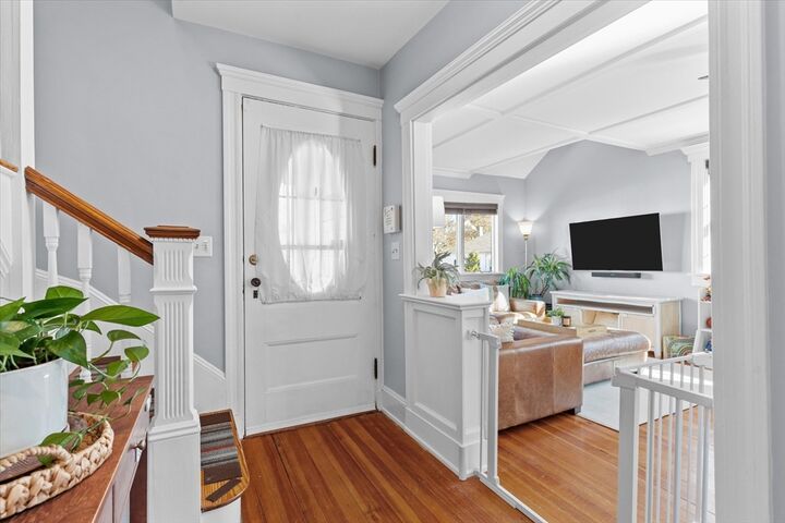 Property Photo:  22 Colonial Ave  MA 01904 