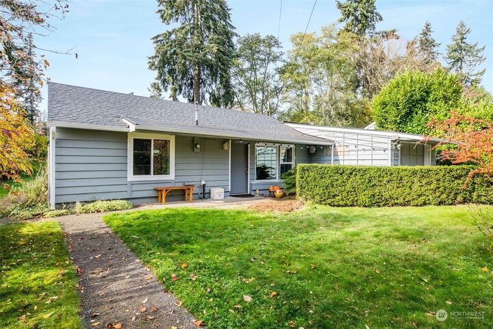 Property Photo:  23902  53rd Avenue W  WA 98043 