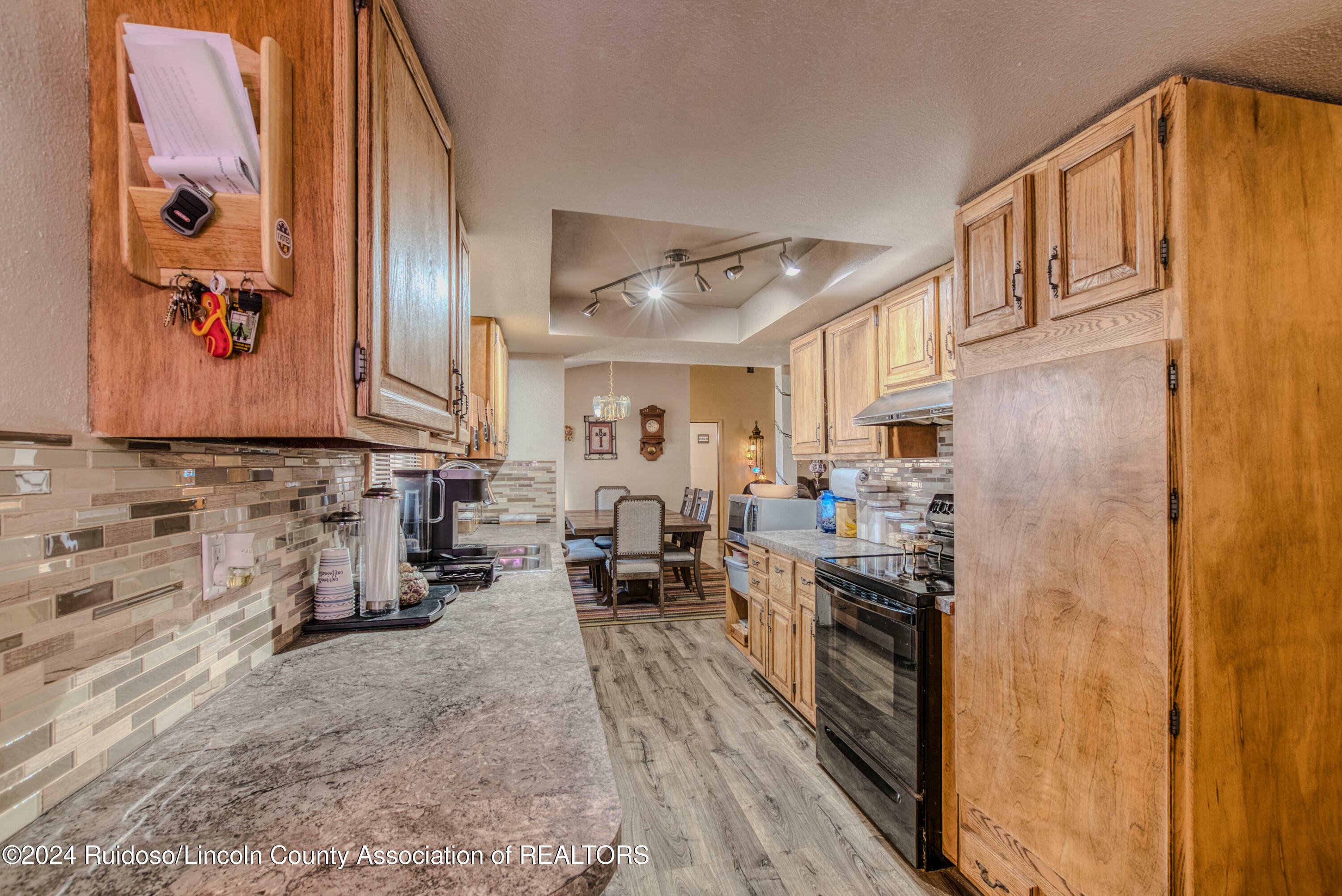 Property Photo:  102 Devon Court  NM 88345 