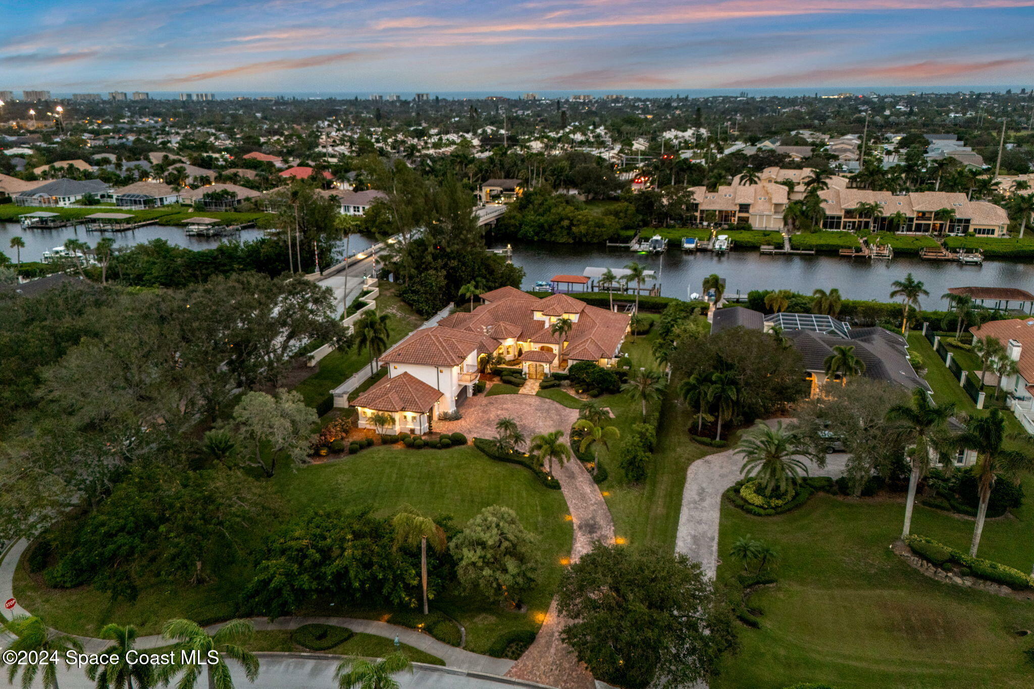 Property Photo: 100 Lansing Island Drive FL 32937
