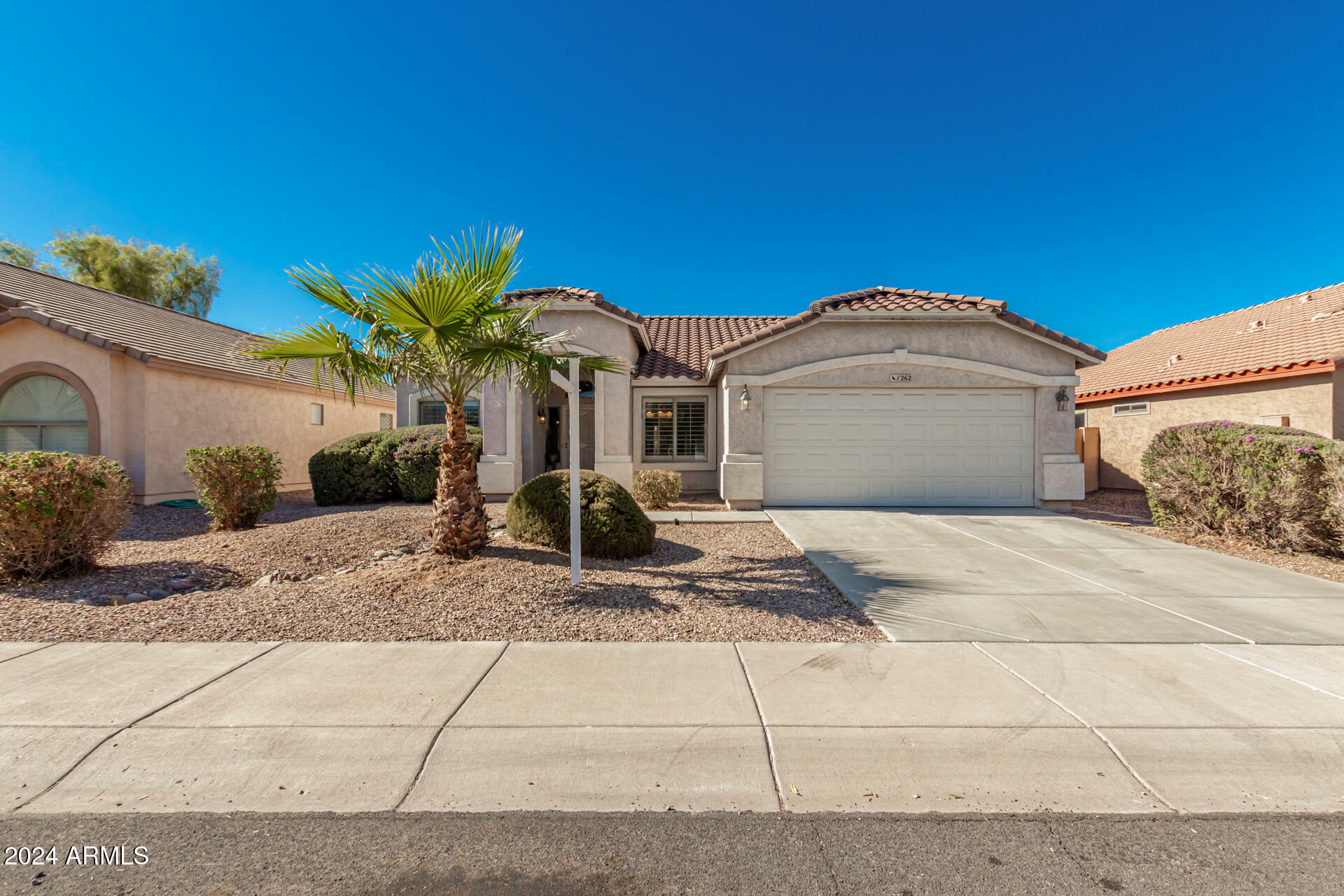 Property Photo:  1262 N Fresno Street  AZ 85225 