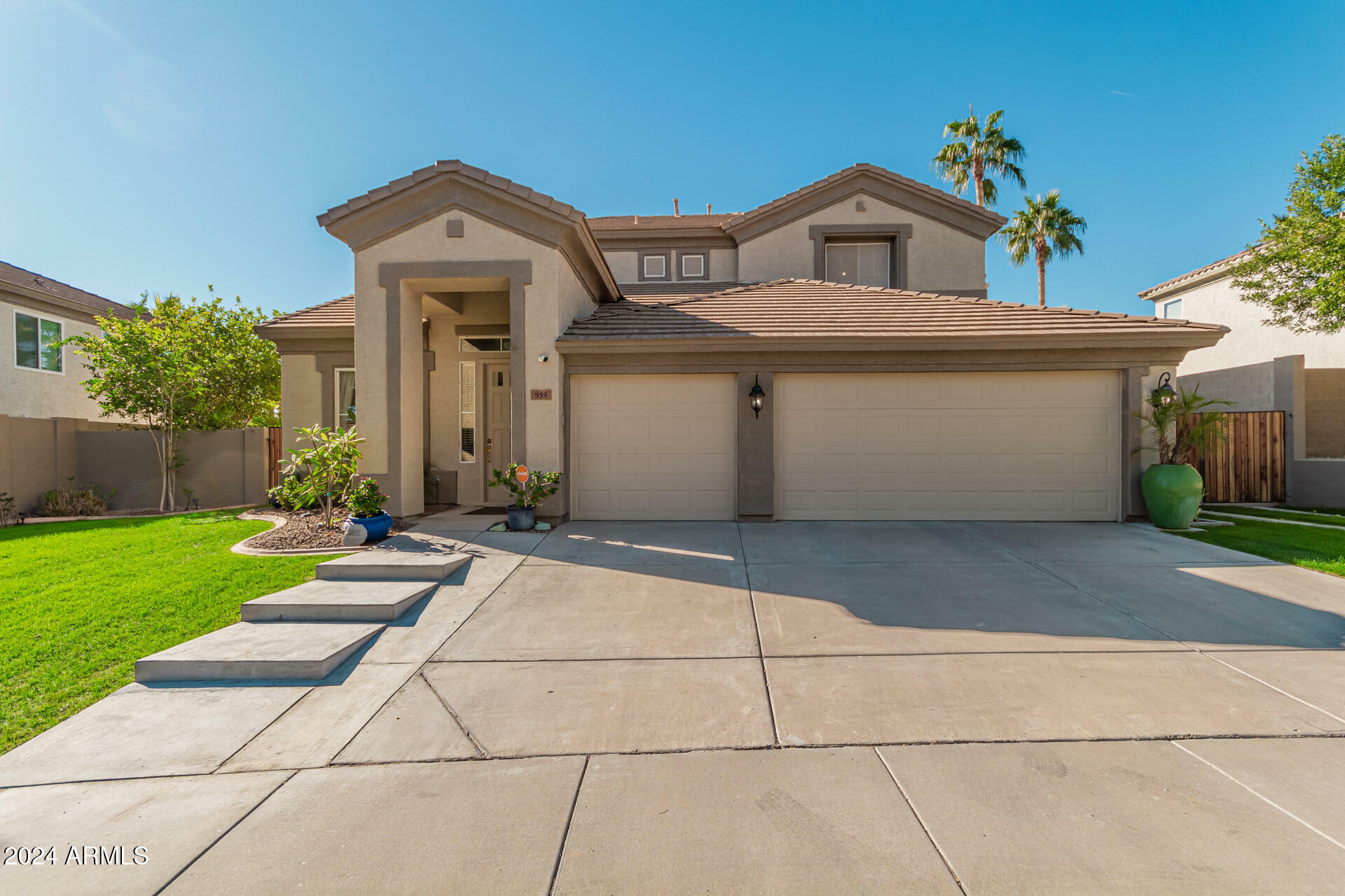 Property Photo:  959 W Myrtle Drive  AZ 85248 