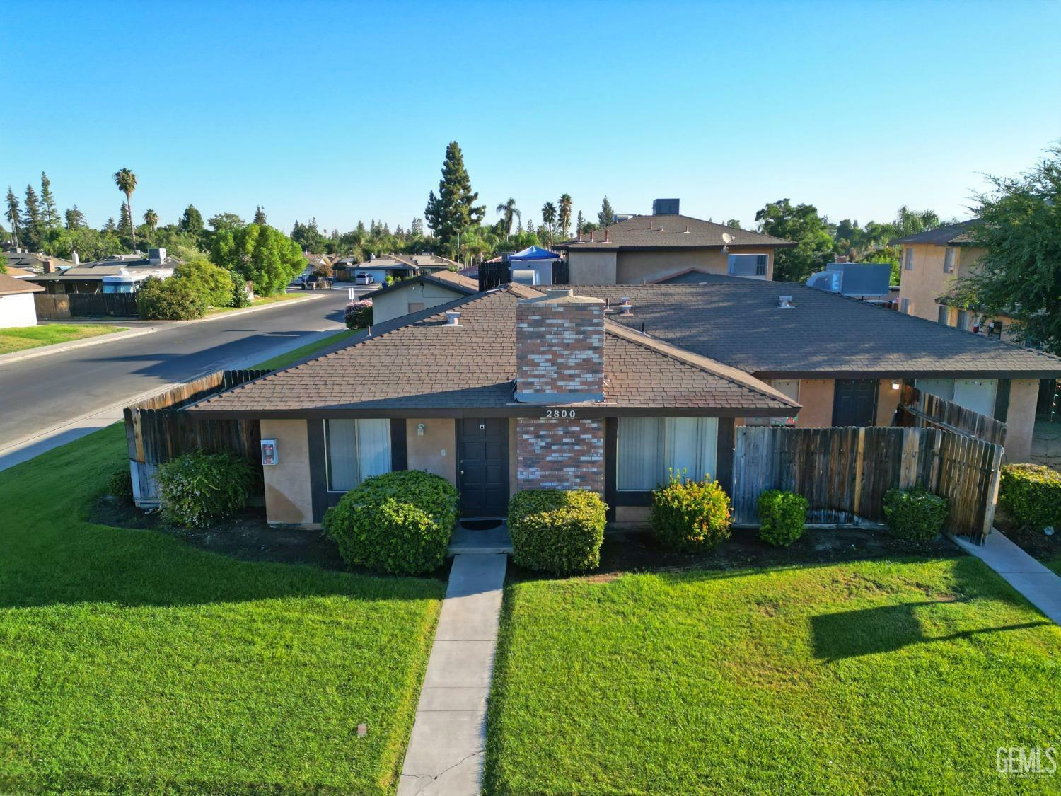 Property Photo:  2800 N Half Moon Drive  CA 93309 