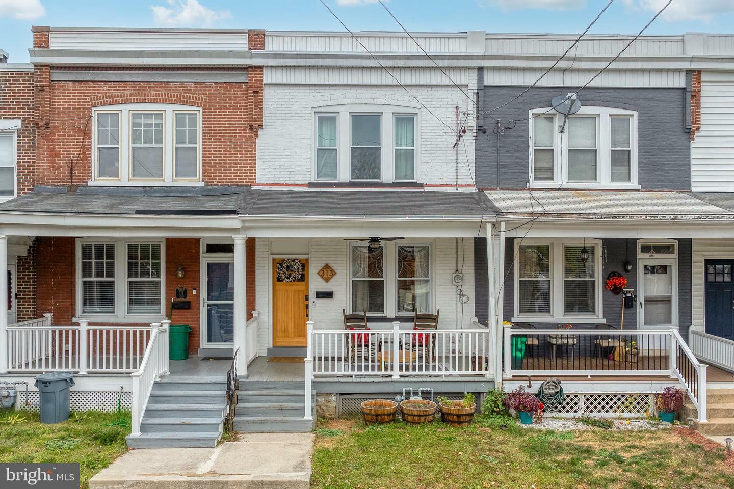 Property Photo:  313 E Ross Street  PA 17602 