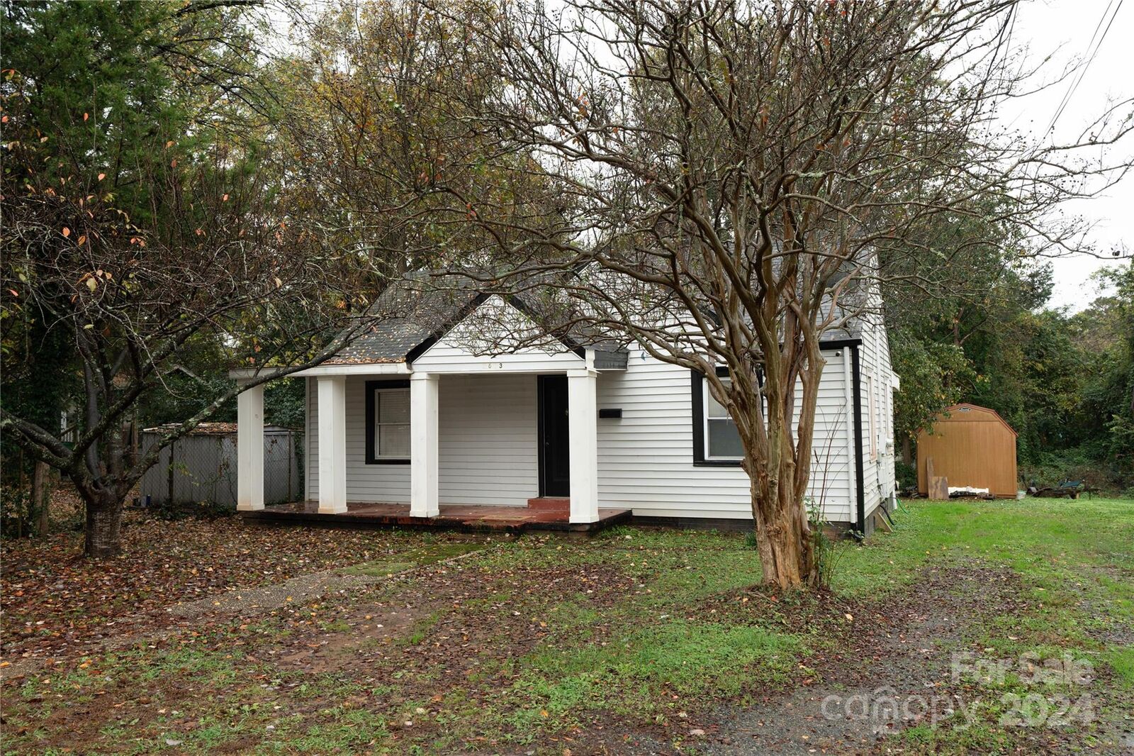 Property Photo:  2613 Ringwood Street  NC 28208 